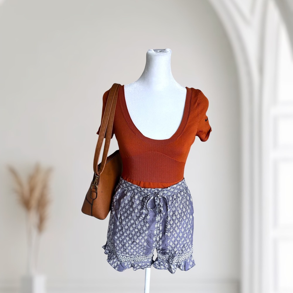 La Cera Women's Ruffled Hem Lounge Shorts Size S